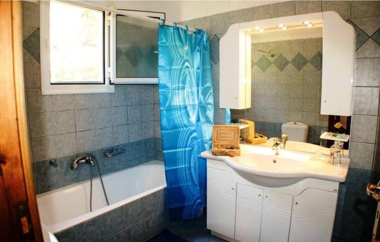 Platanos Estate Villa Акрата Екстериор снимка